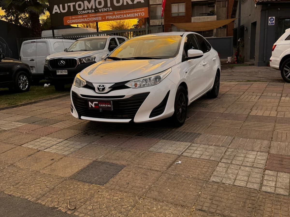 TOYOTA YARIS GLI 1.5 1.5 GLI 4X2 151ME1 MT 4P 2018 - Imagen 3