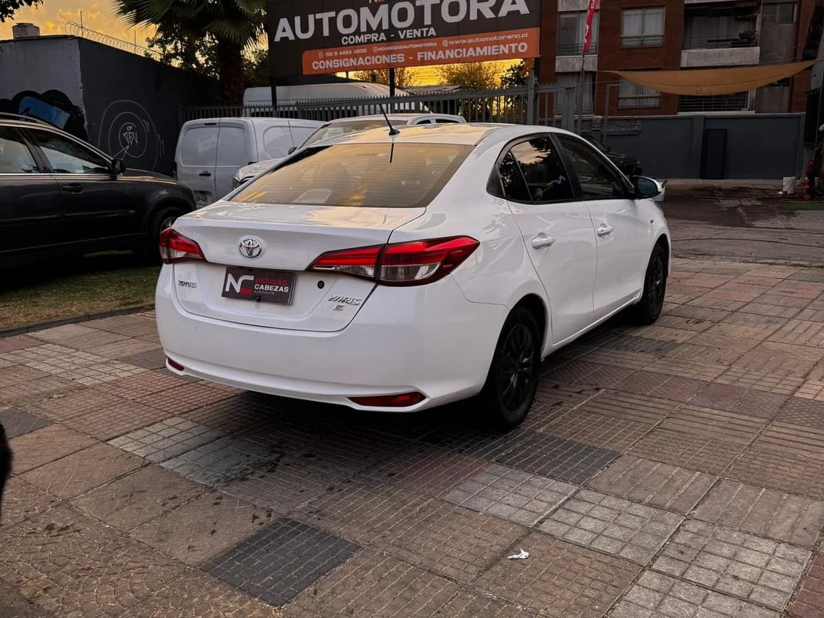 TOYOTA YARIS GLI 1.5 1.5 GLI 4X2 151ME1 MT 4P 2018 - Imagen 4
