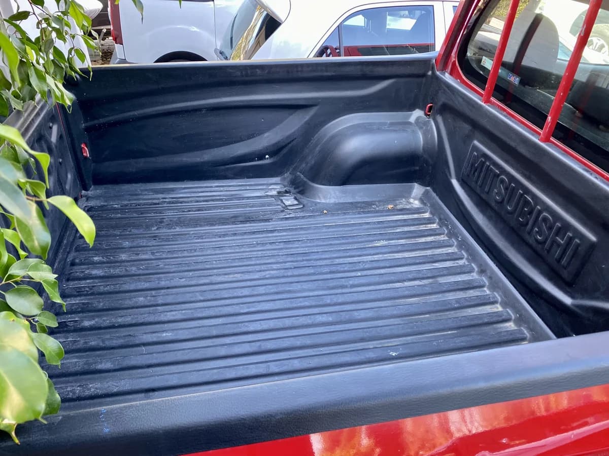 2019 MITSUBISHI L200 KATANA DCAB CRT 4X4 2.4 - Imagen 4