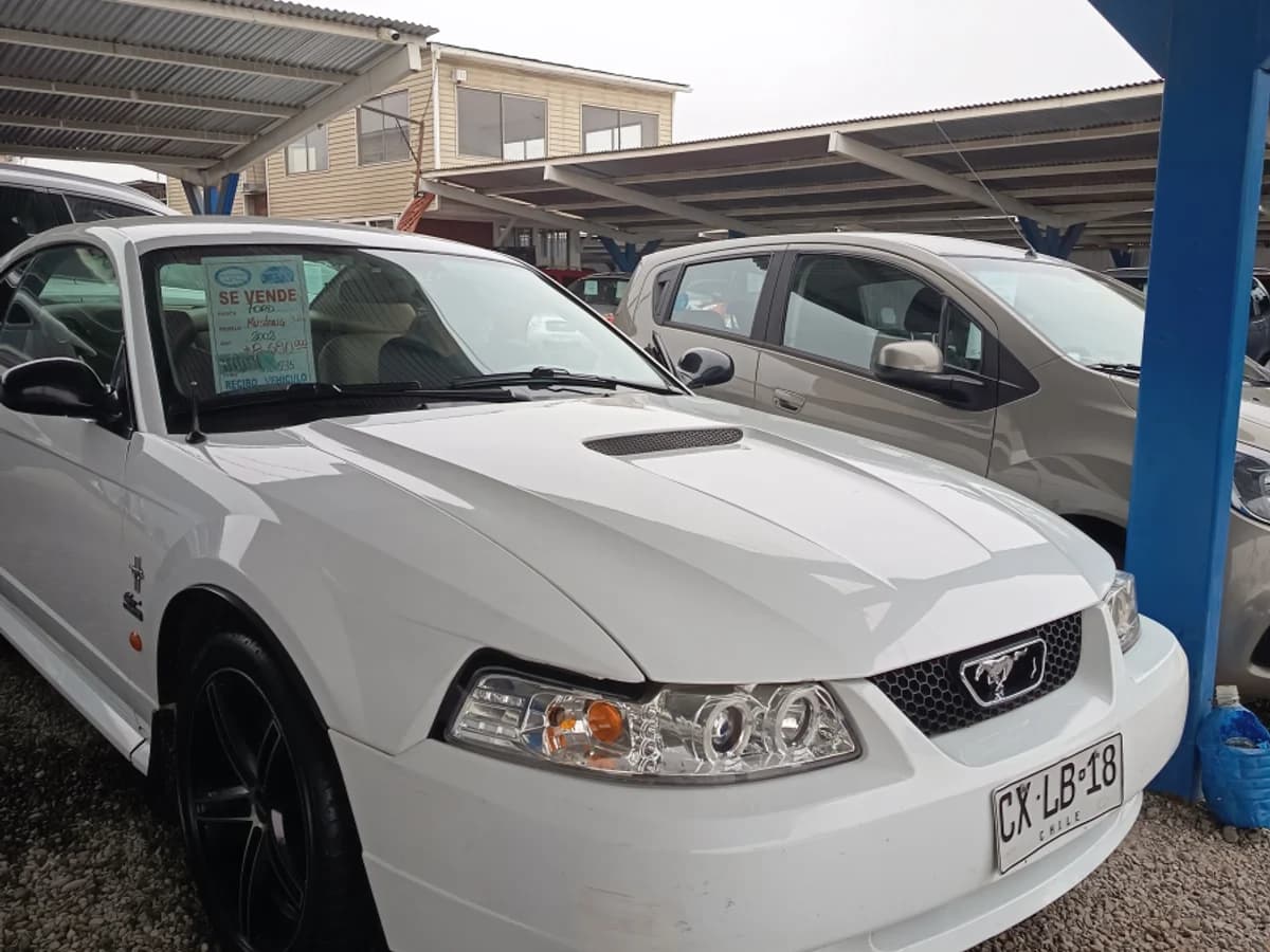 2002 FORD MUSTANG 3.8 AUT - Imagen 5