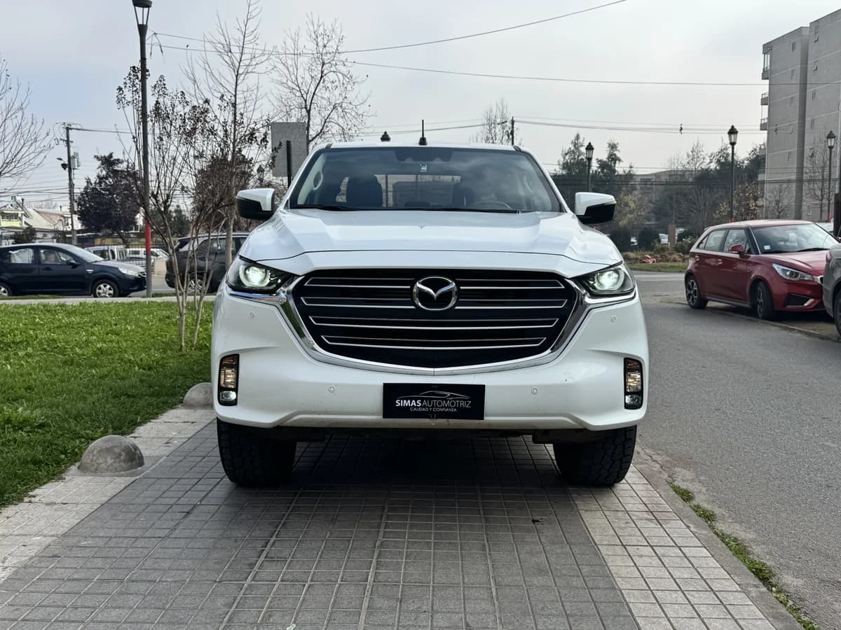 2023 MAZDA BT 50 HIGH 4X4 3.0 AUT - Imagen 2