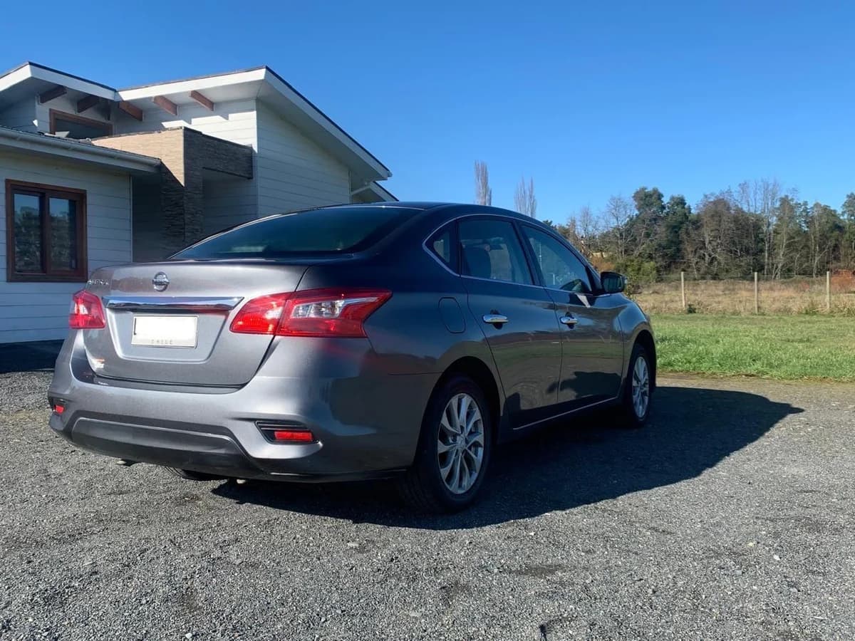 2020 NISSAN SENTRA 1.8 AT - Imagen 3