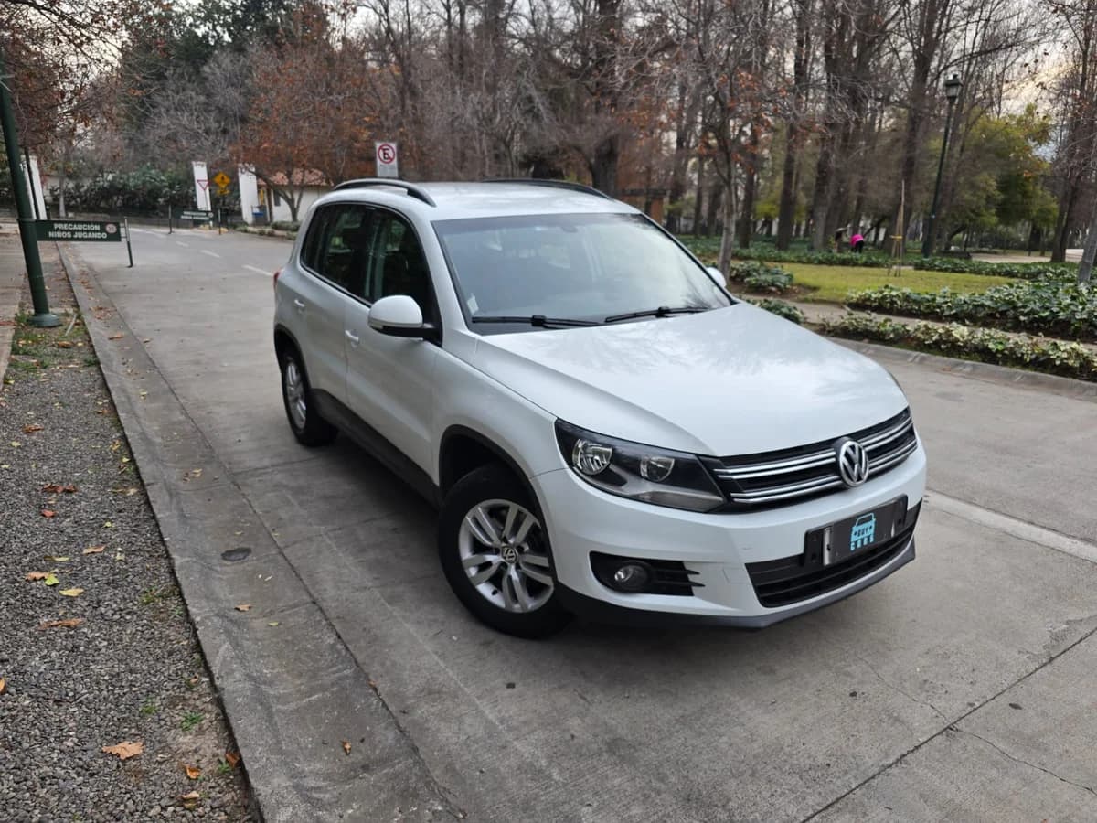 2018 VOLKSWAGEN TIGUAN TSI 1.4 AUT - Imagen 1