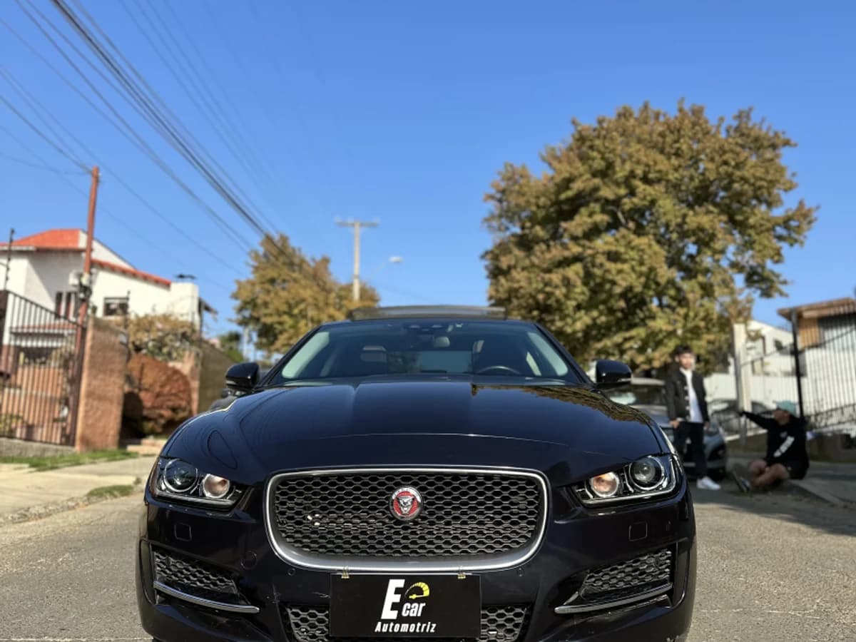 2018 JAGUAR XE 2.0 R Sport - Imagen 2