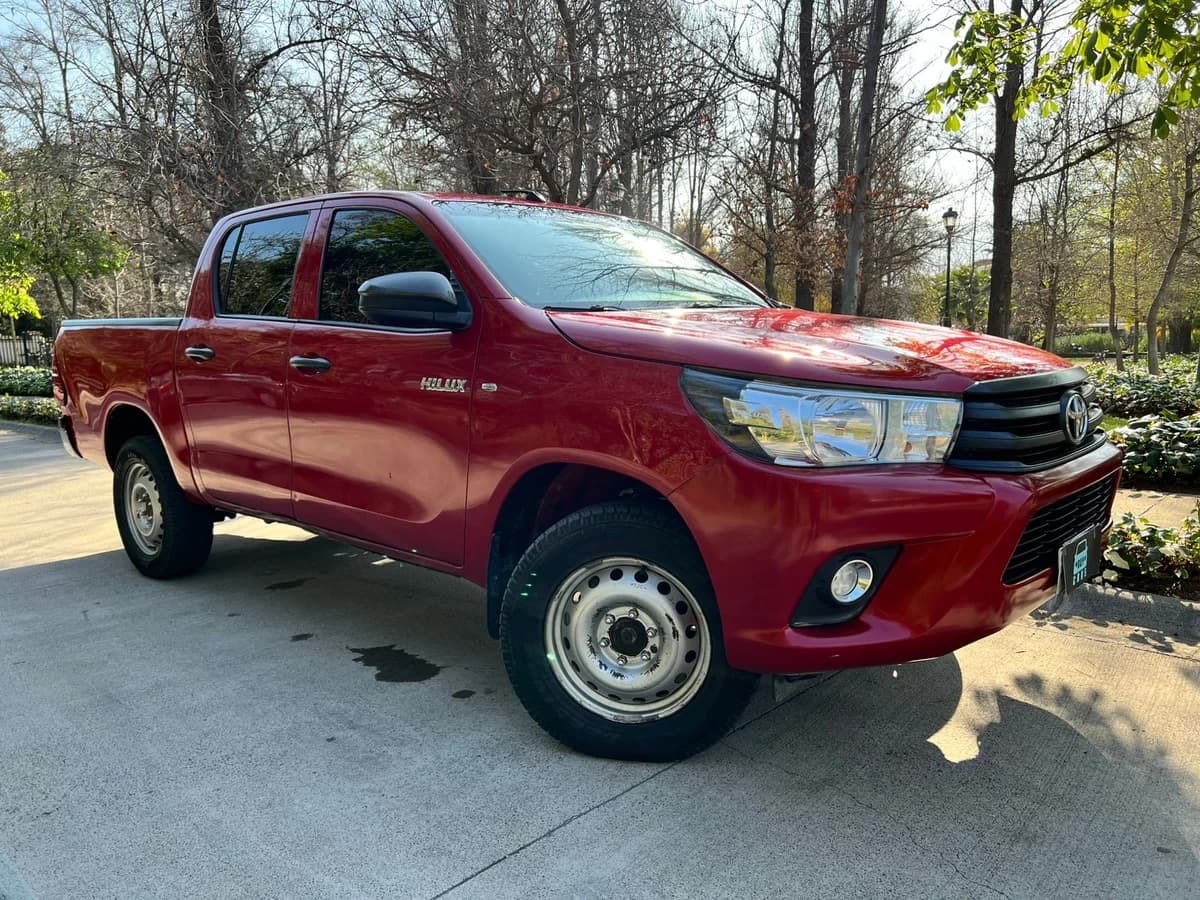 2022 TOYOTA HILUX D CAB SR 4X2 2.4L DIESEL MT6 - Imagen 1