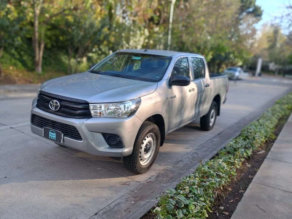 2020 TOYOTA HILUX DCAB DX 2.7 - Imagen 3