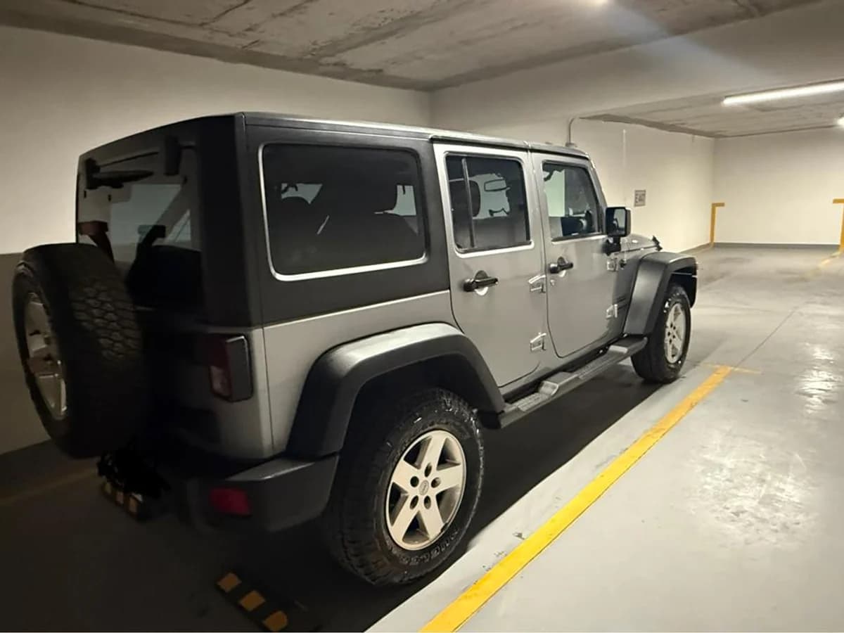 2013 JEEP WRANGLER UNLIMITED SPORT 3.6 - Imagen 4