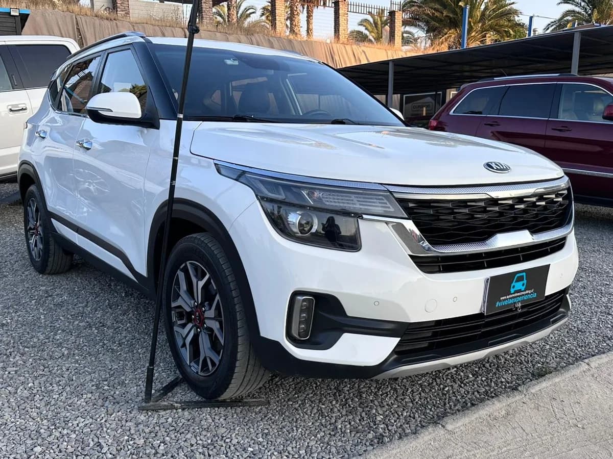 2020 KIA SELTOS MPI 1.6 AUT EX FULL - Imagen 4