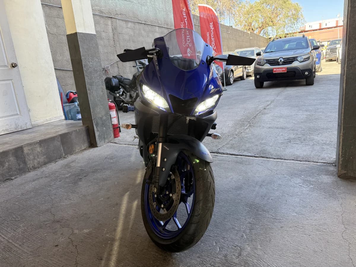 2023 YAMAHA YZF R3A - Imagen 2