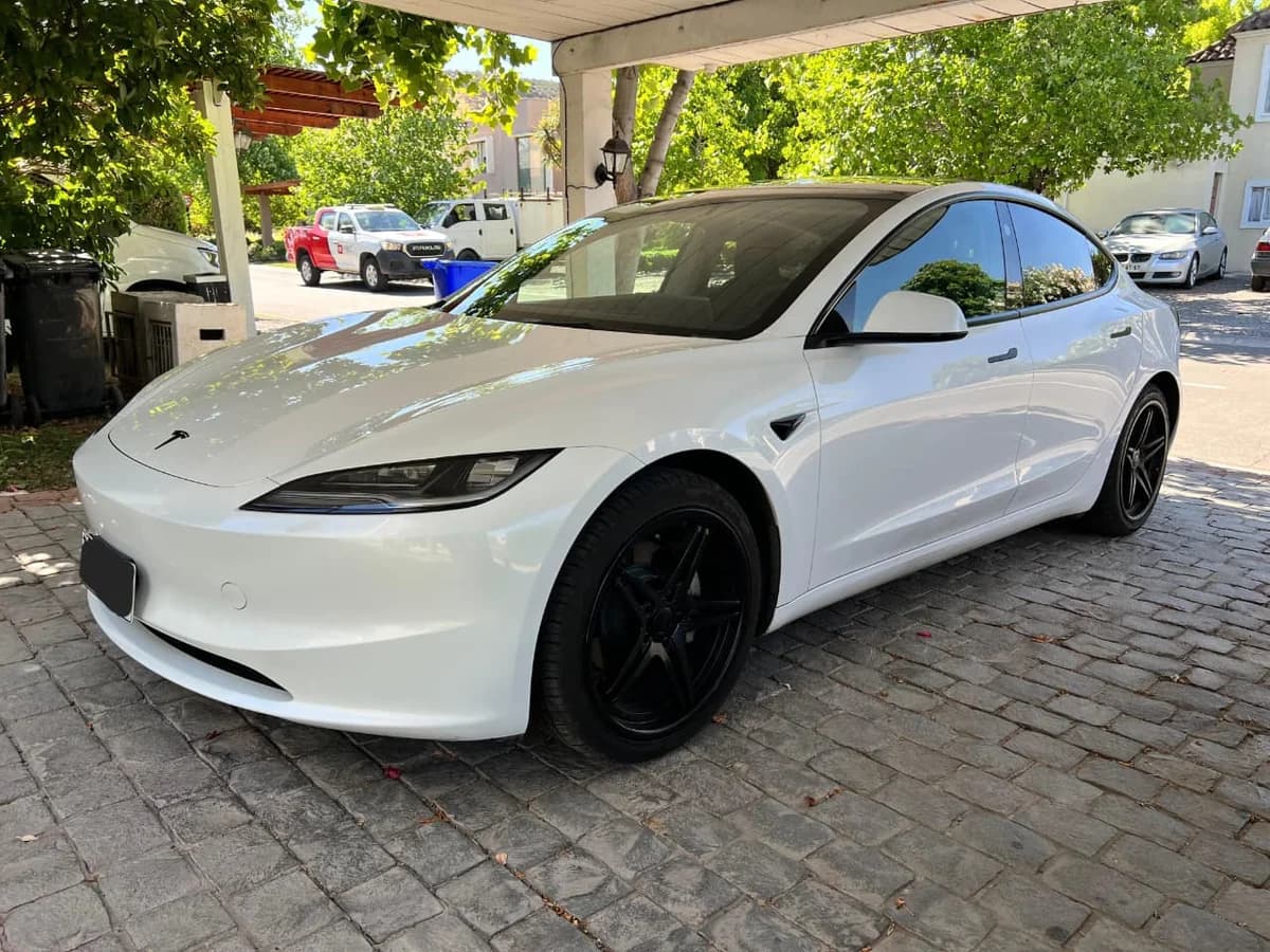 2025 TESLA MODEL 3 - Imagen 3