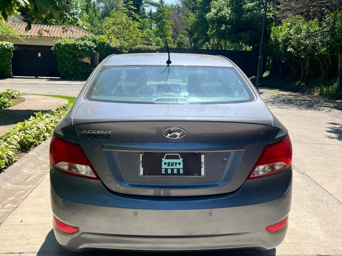2015 HYUNDAI ACCENT RB GL 1.6 AT (PERDIDA ASIMILADA) - Imagen 5