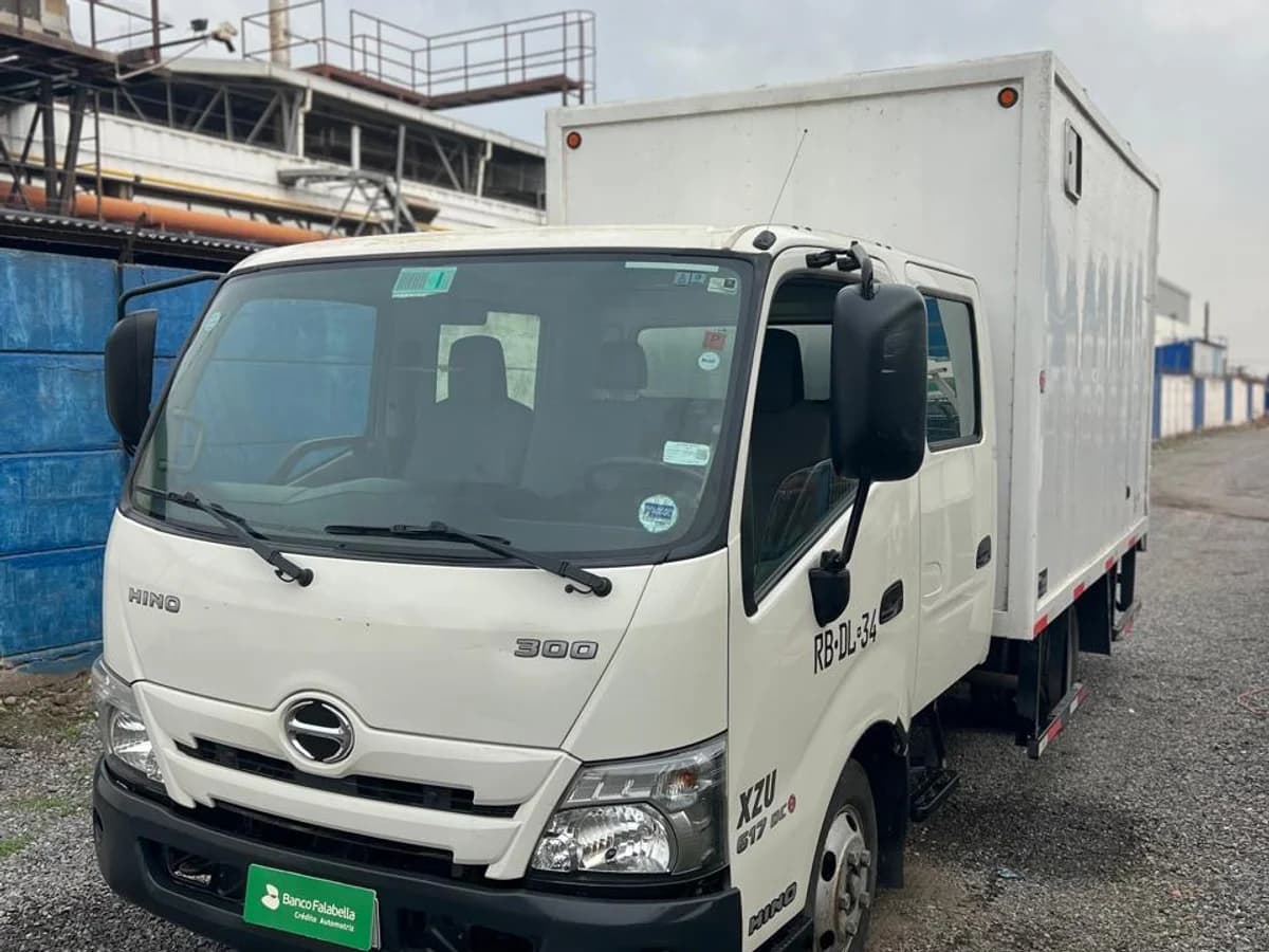 2021 HINO XZU - Imagen 2