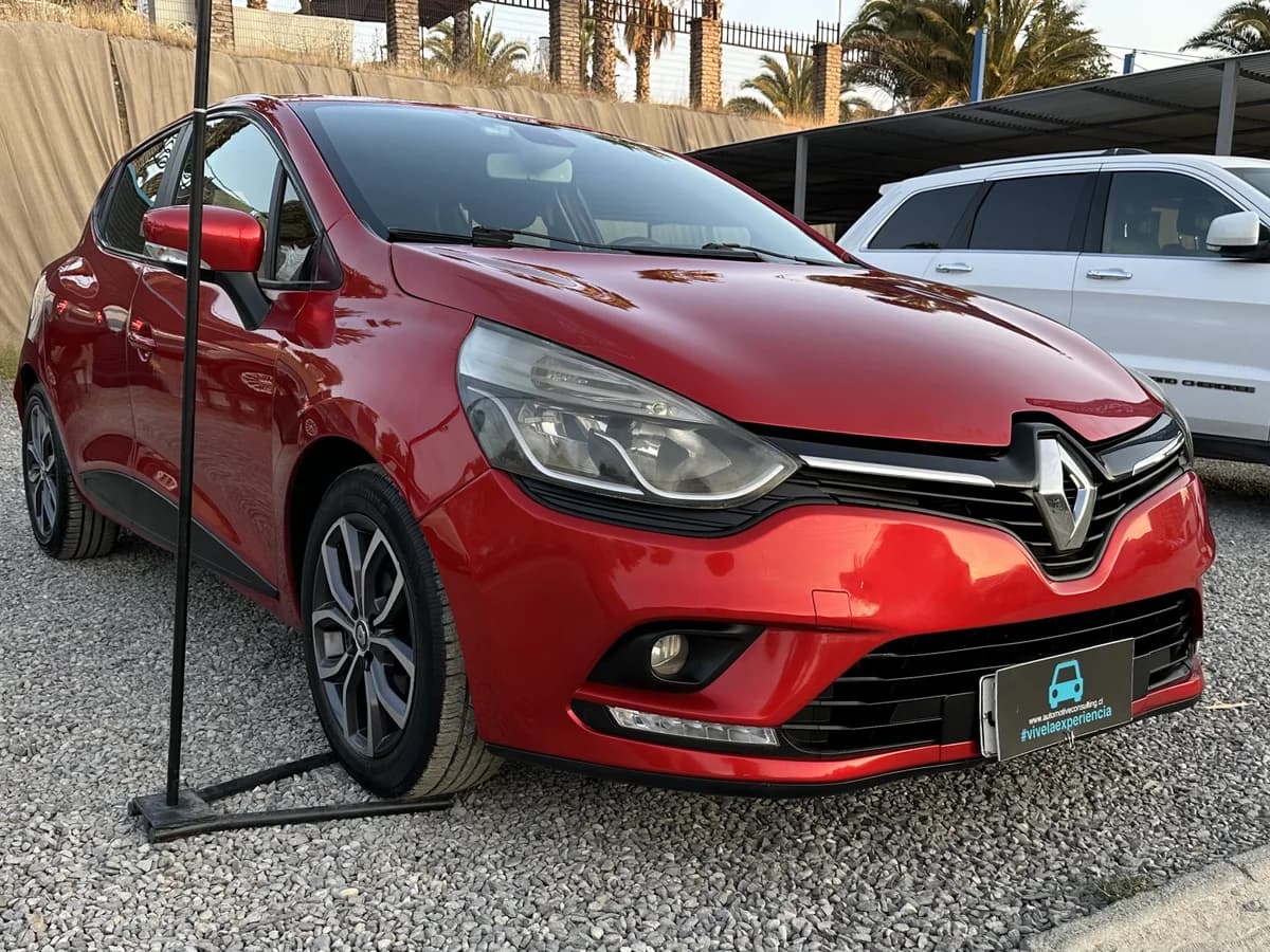 2017 RENAULT CLIO IV HB 1.2 EXPRESSION - Imagen 1