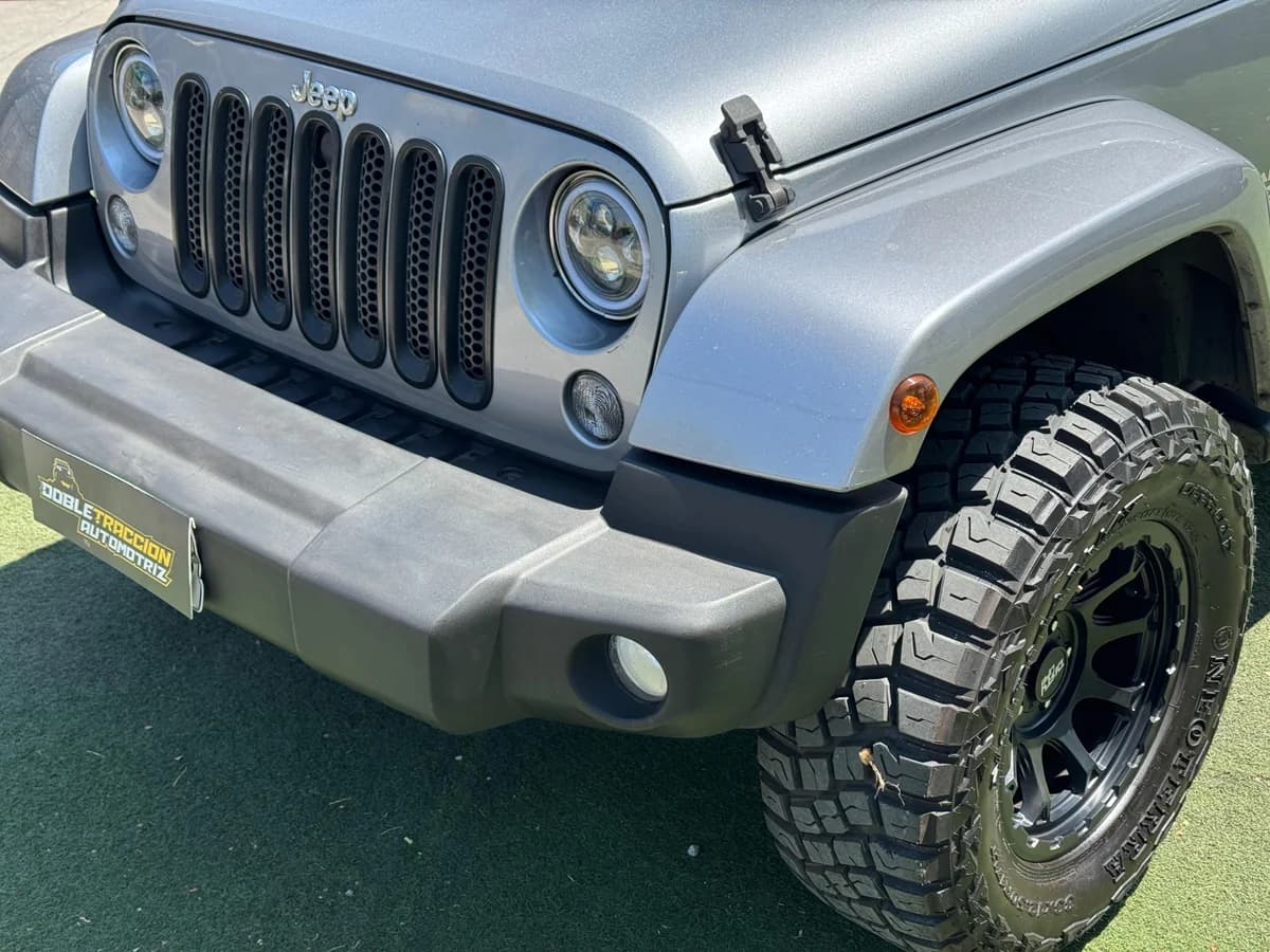 Jeep Wrangler JKU Sahara CRD 2016 - Imagen 5