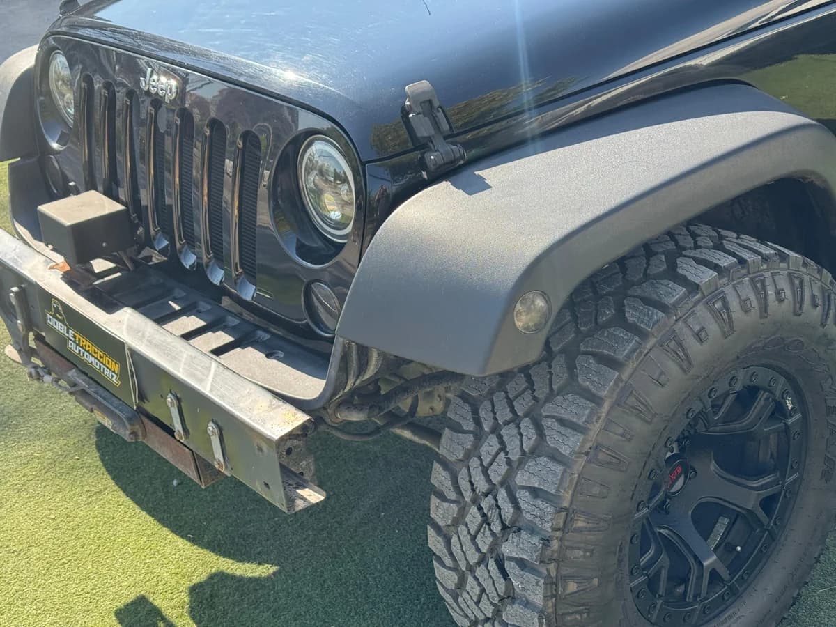 JEEP WRANGLER JK RUBICON 2011 - Imagen 4