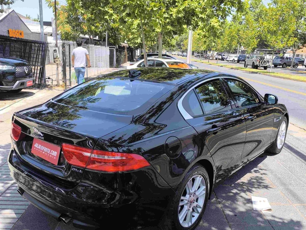 JAGUAR XE 2019 250597 - Imagen 4