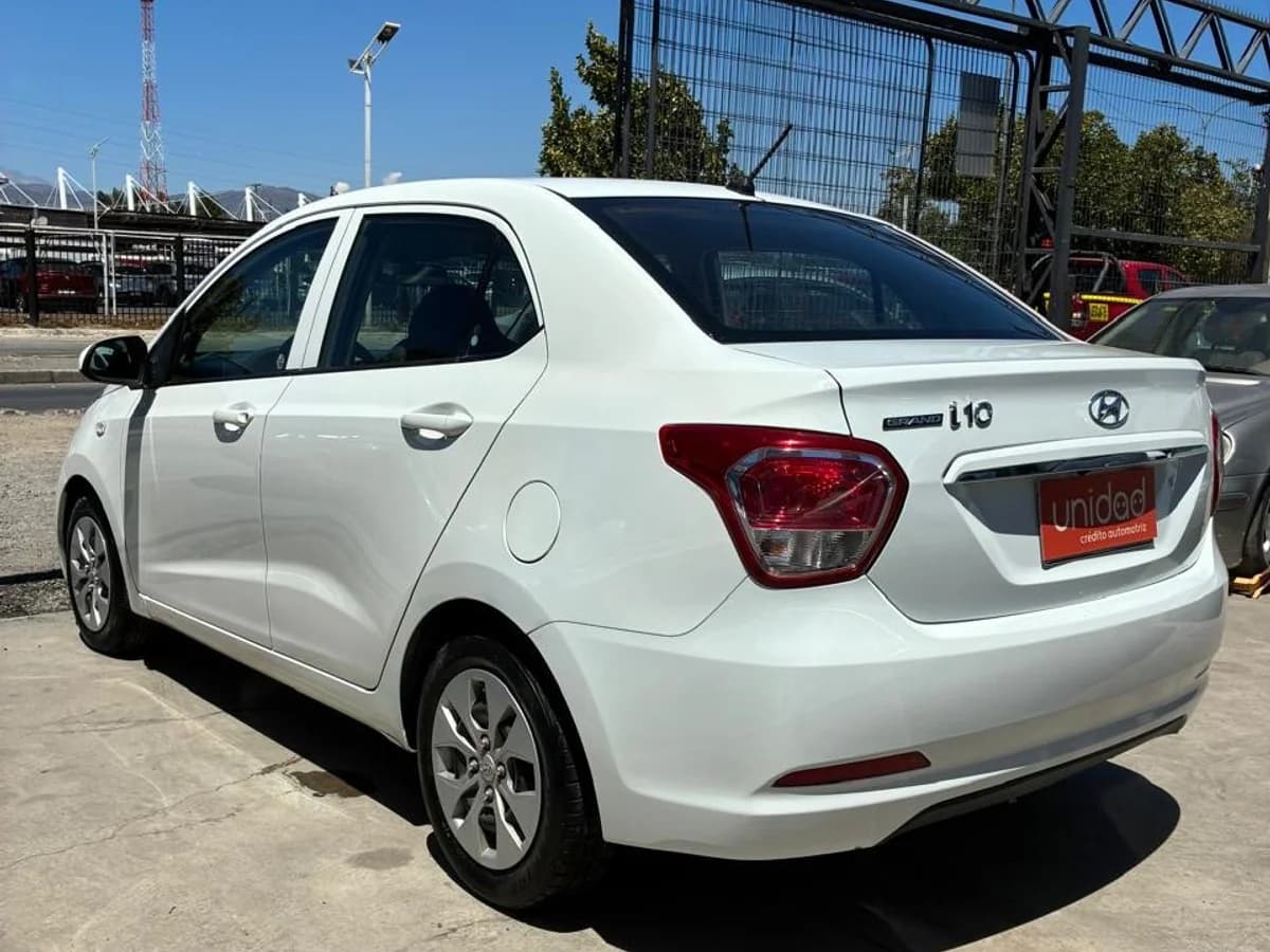 2017 HYUNDAI GRAND I-10 Sedán 1.2 - Imagen 4