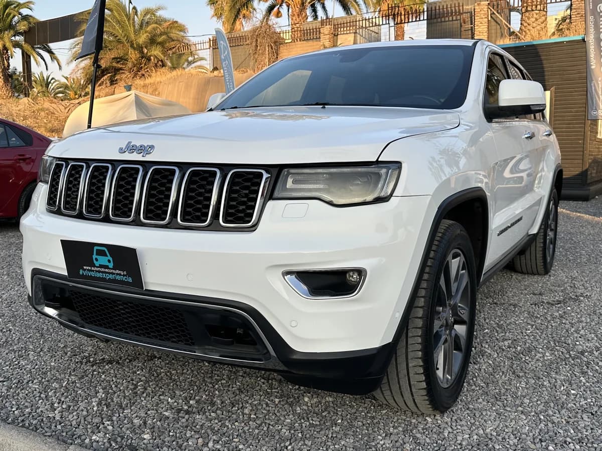 2019 JEEP NEW GRAND CHEROKEE 3.6 LIMITED 4WD AUT UNICO DUEÑO - Imagen 1