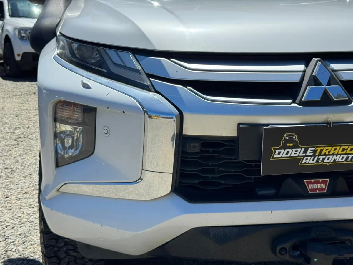 MITSUBISHI L200 DAKAR HP 2020 - Imagen 3