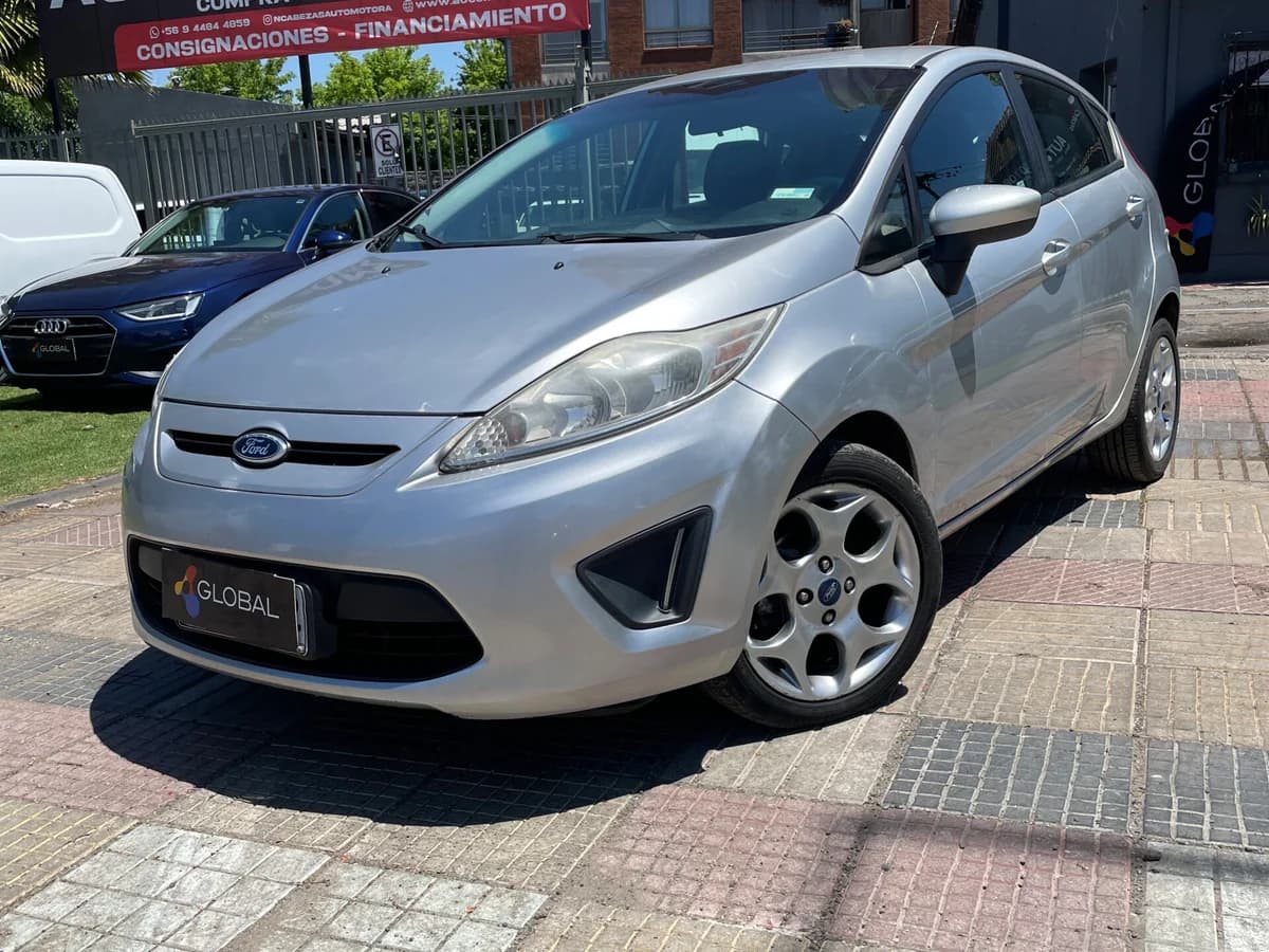 Ford Fiesta 2013 - Imagen 1