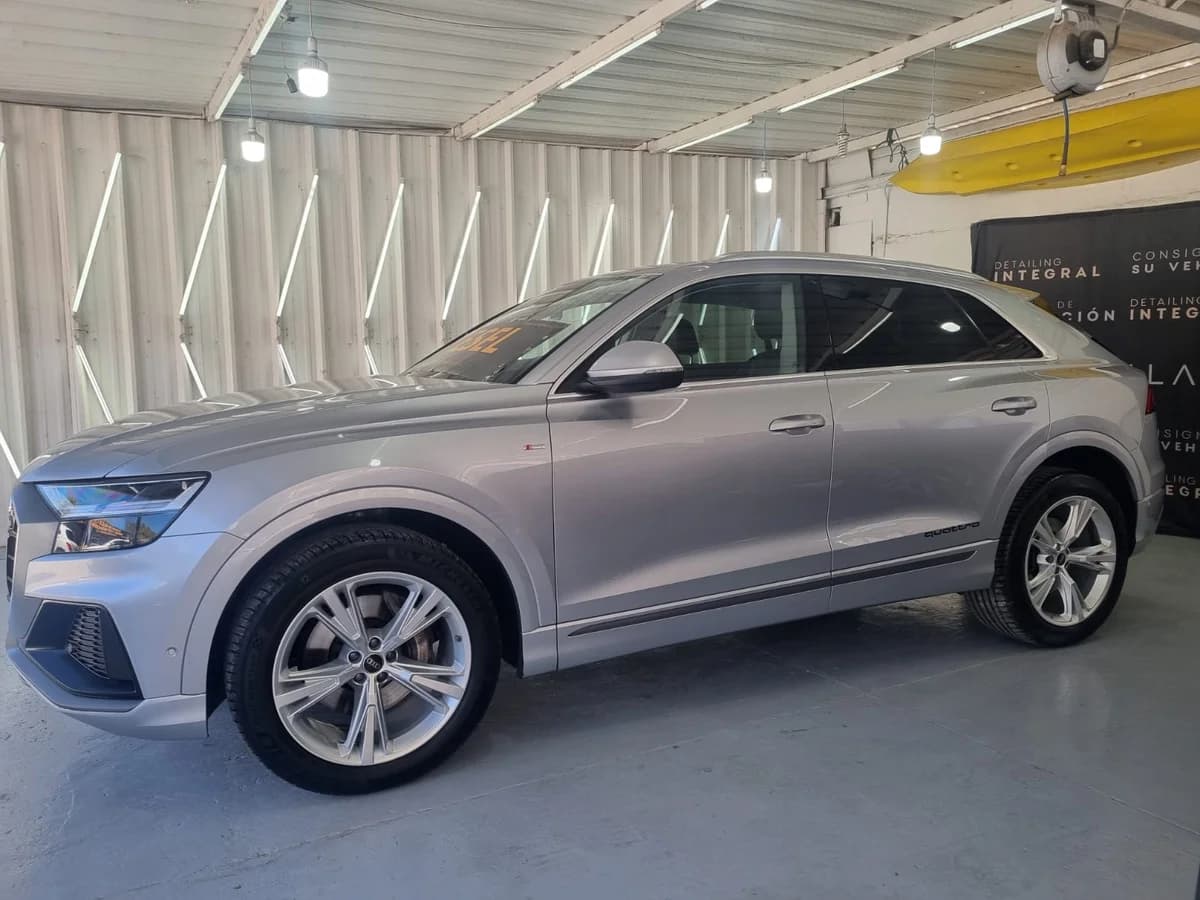 2022 AUDI Q8 - Imagen 4