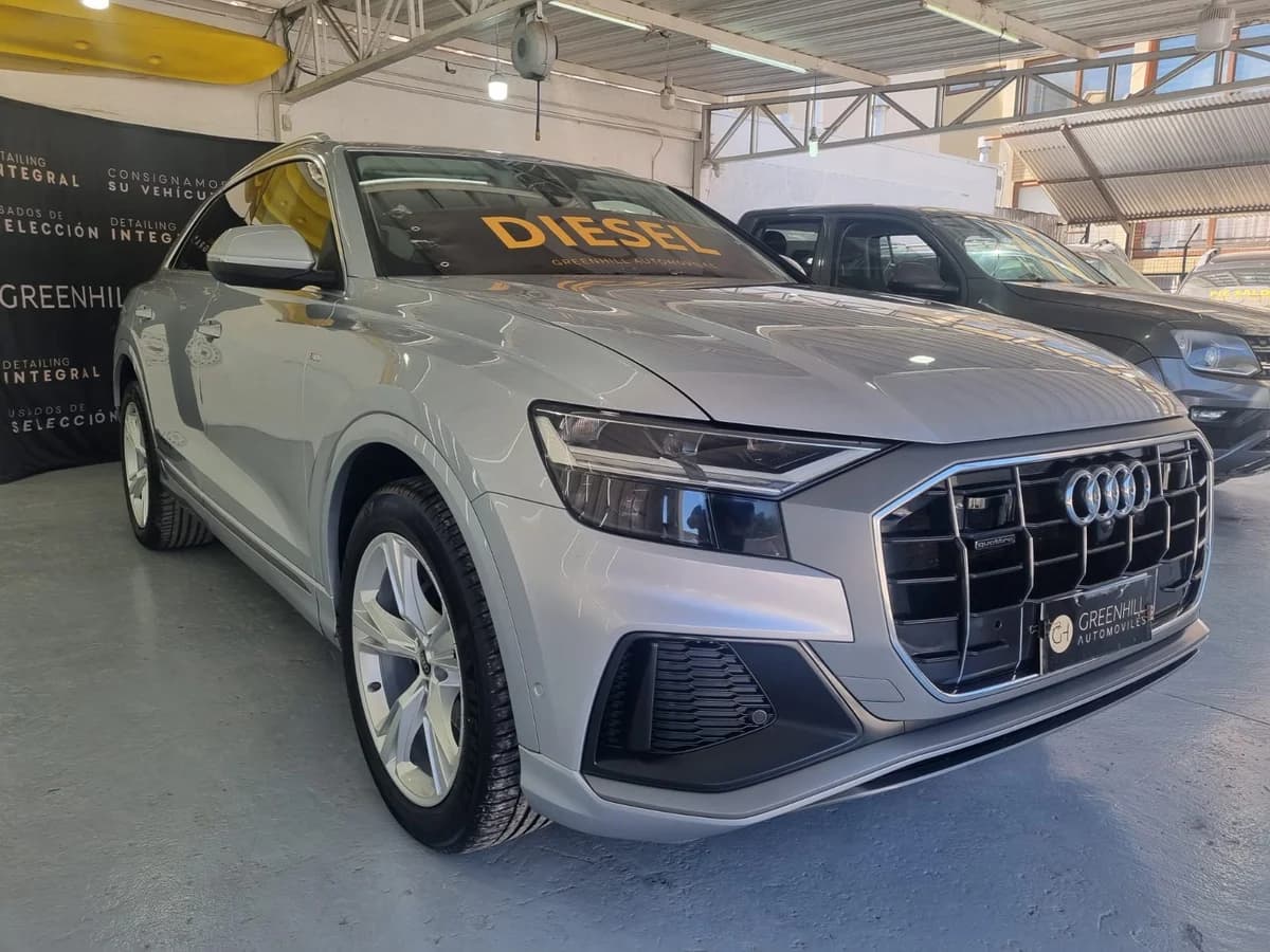 2022 AUDI Q8 - Imagen 1