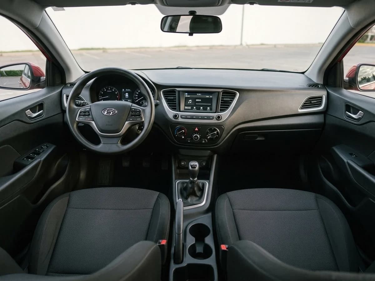 HYUNDAI Accent 2021 - Imagen 4