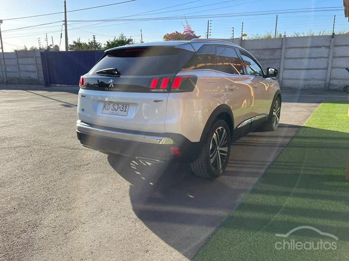 2018 PEUGEOT 3008 BLUE HDI 2.0 AUT - Imagen 5