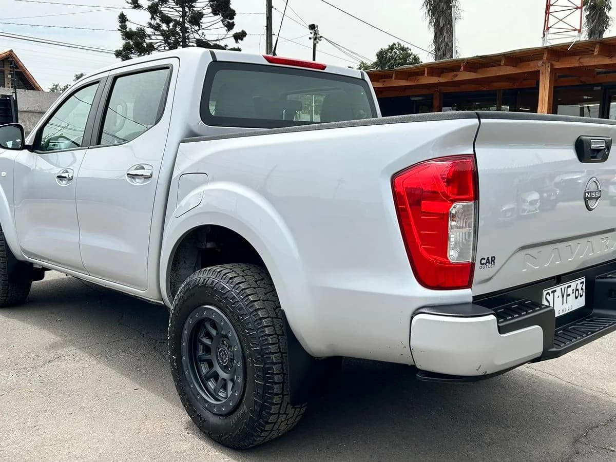 2023 NISSAN NAVARA D CAB MT 4X4 2.3 - Imagen 3