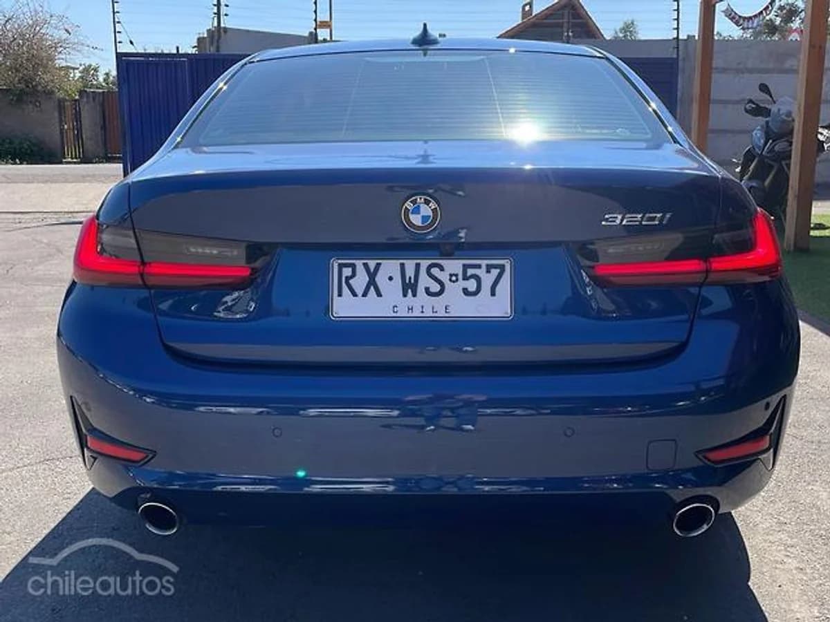 2022 BMW 320I 2.0 AT - Imagen 4