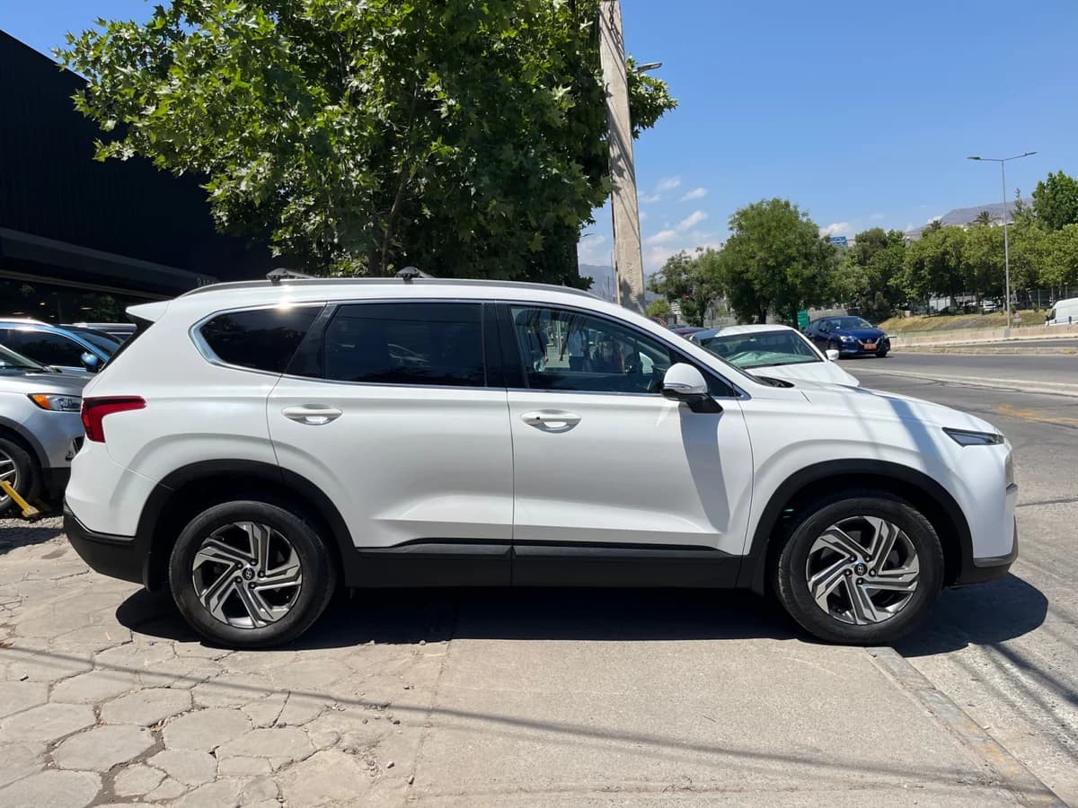 2021 HYUNDAI SANTA FE TM 2.5 AUT - Imagen 4