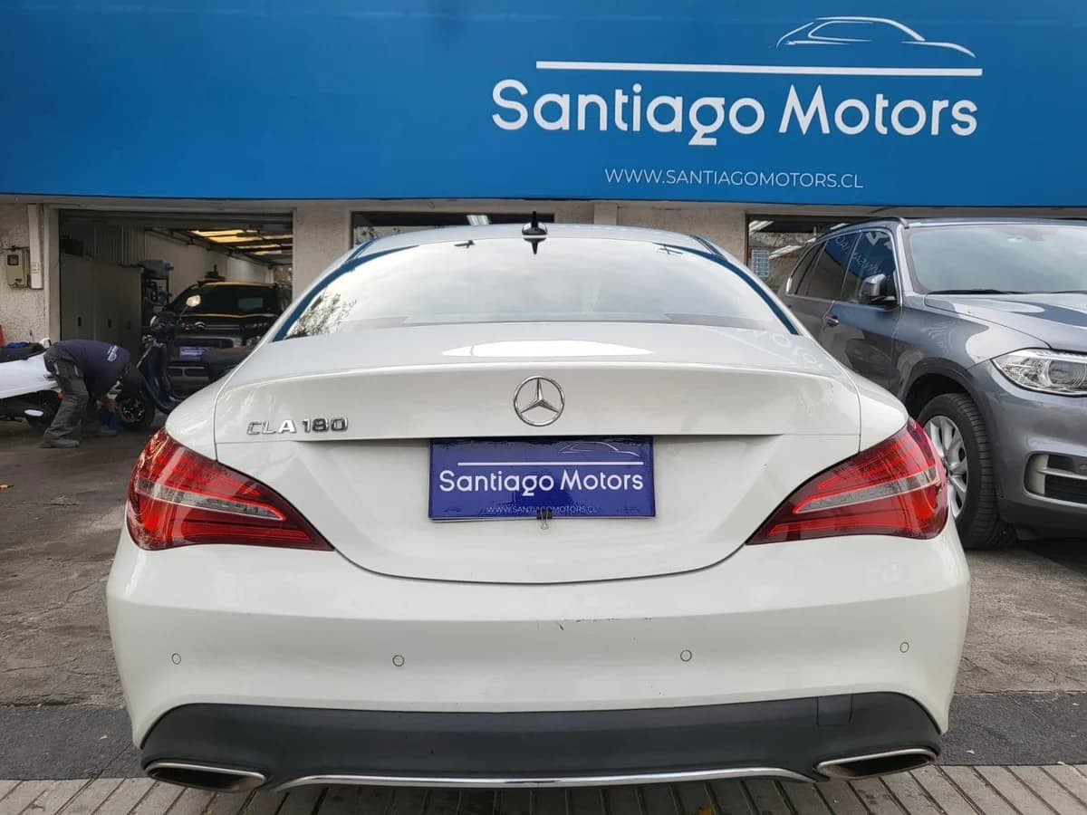 2018 MERCEDES BENZ CLA 180 - Imagen 5