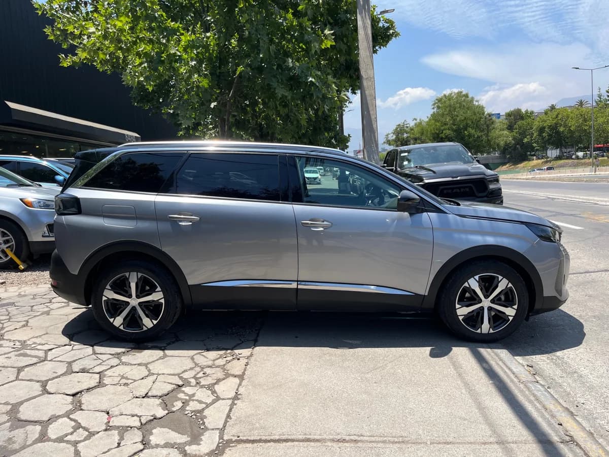 2021 PEUGEOT 5008 BLUEHDI 130 1.5 AUT - Imagen 4