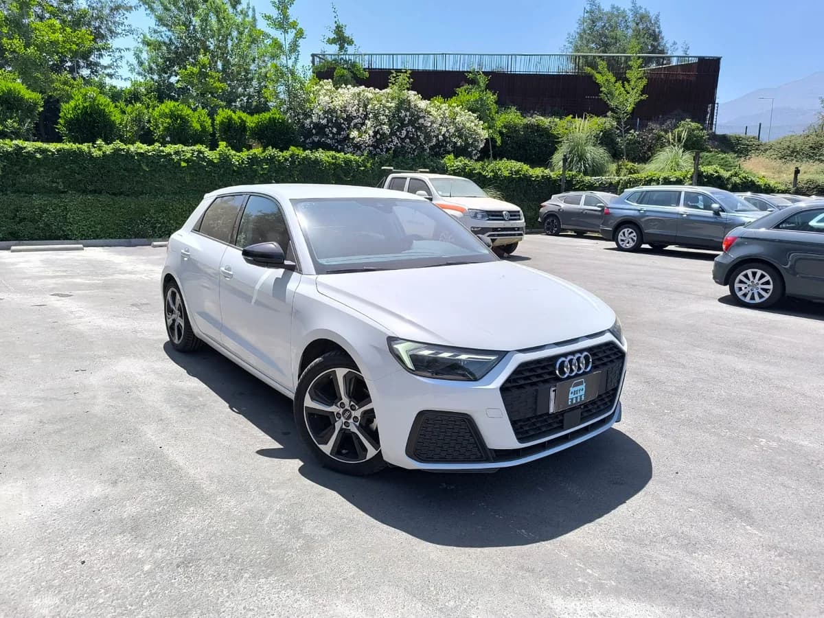 2024 AUDI A1 - Imagen 3