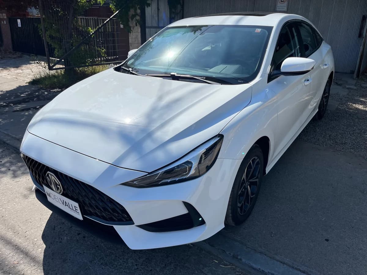 2025 MG GT SEDÁN 1.5L COM MT - Imagen 1