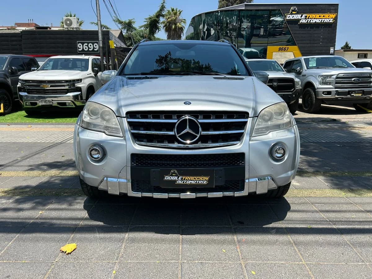 2011 MERCEDES BENZ ML 63 AMG - Imagen 2