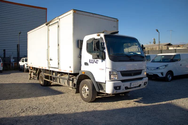 Mitsubishi Fuso Canter 1017 2022 - Imagen 1