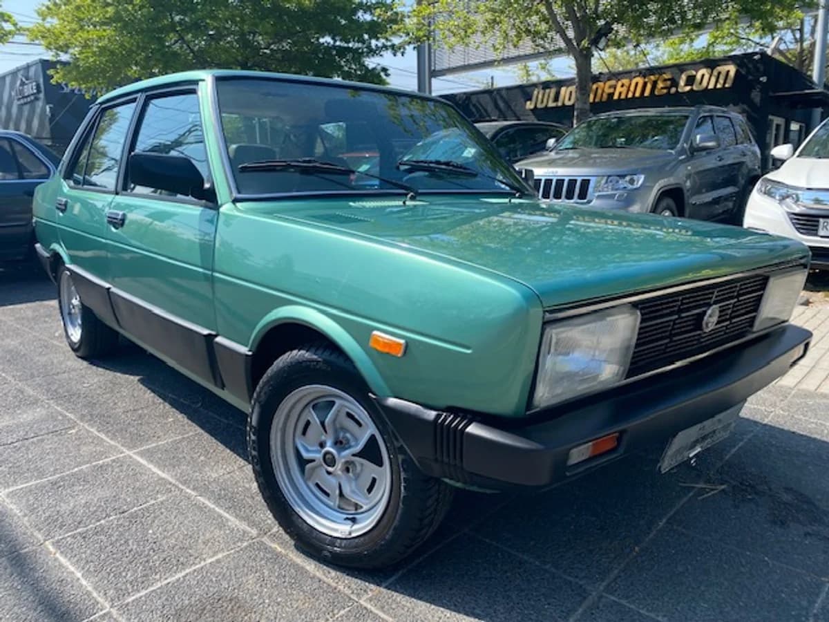 SEAT 131 131 Super Mirafliori 1982