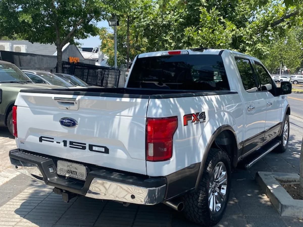 FORD F-150 Lariat Luxury 5.0 4x4. 2020 - Imagen 2