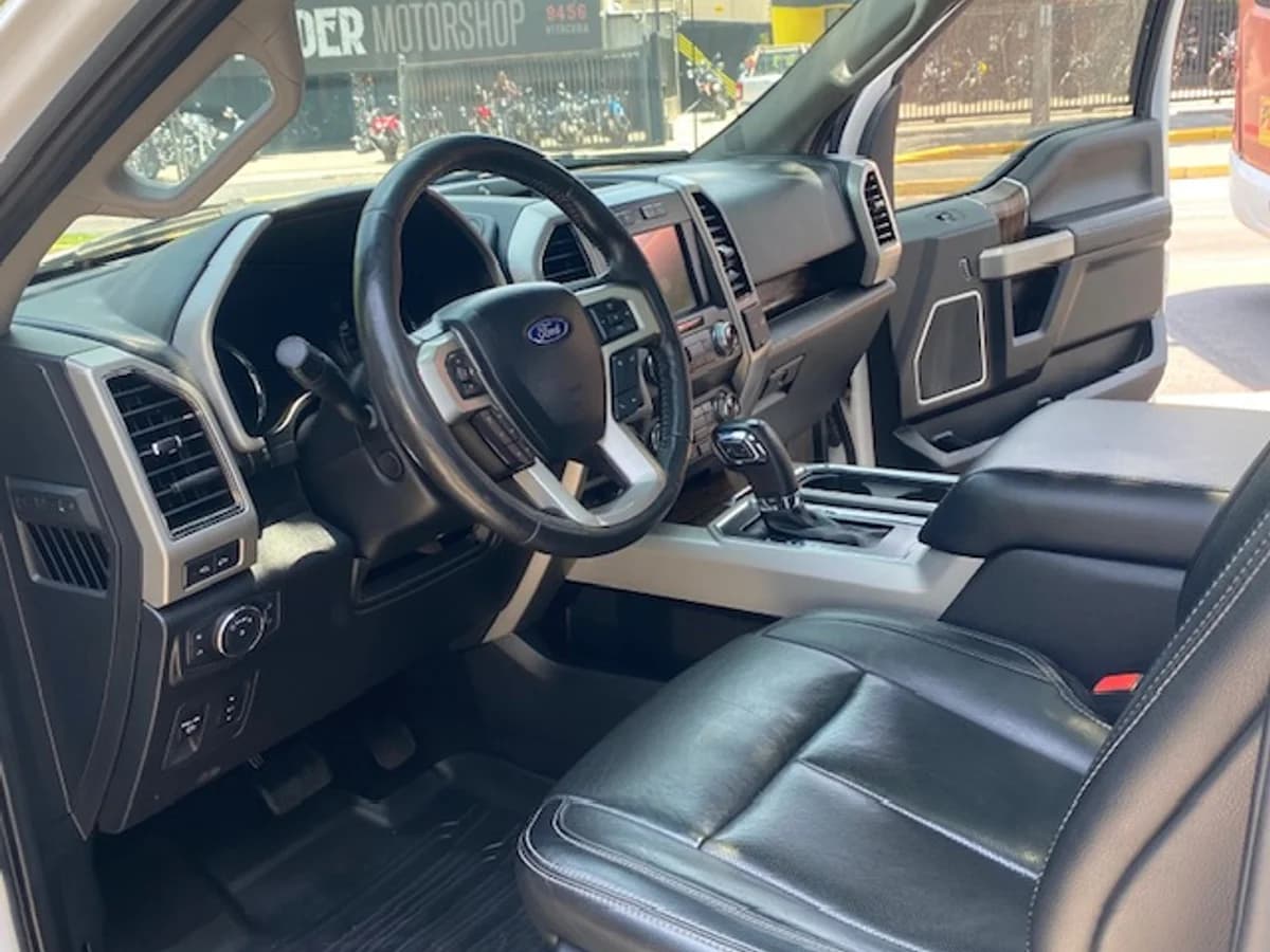 FORD F-150 Lariat Luxury 5.0 4x4. 2020 - Imagen 19