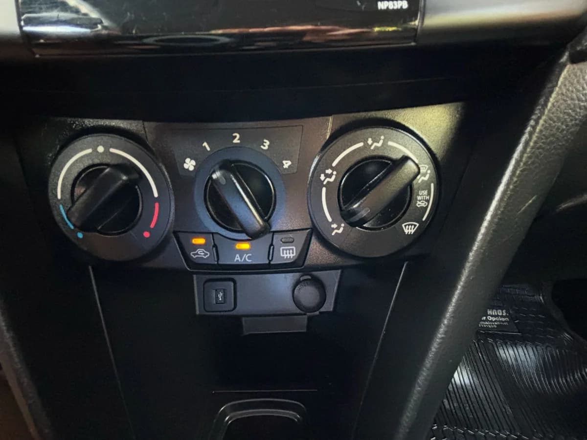 2016 SUZUKI SWIFT GL 1.2 - Imagen 17