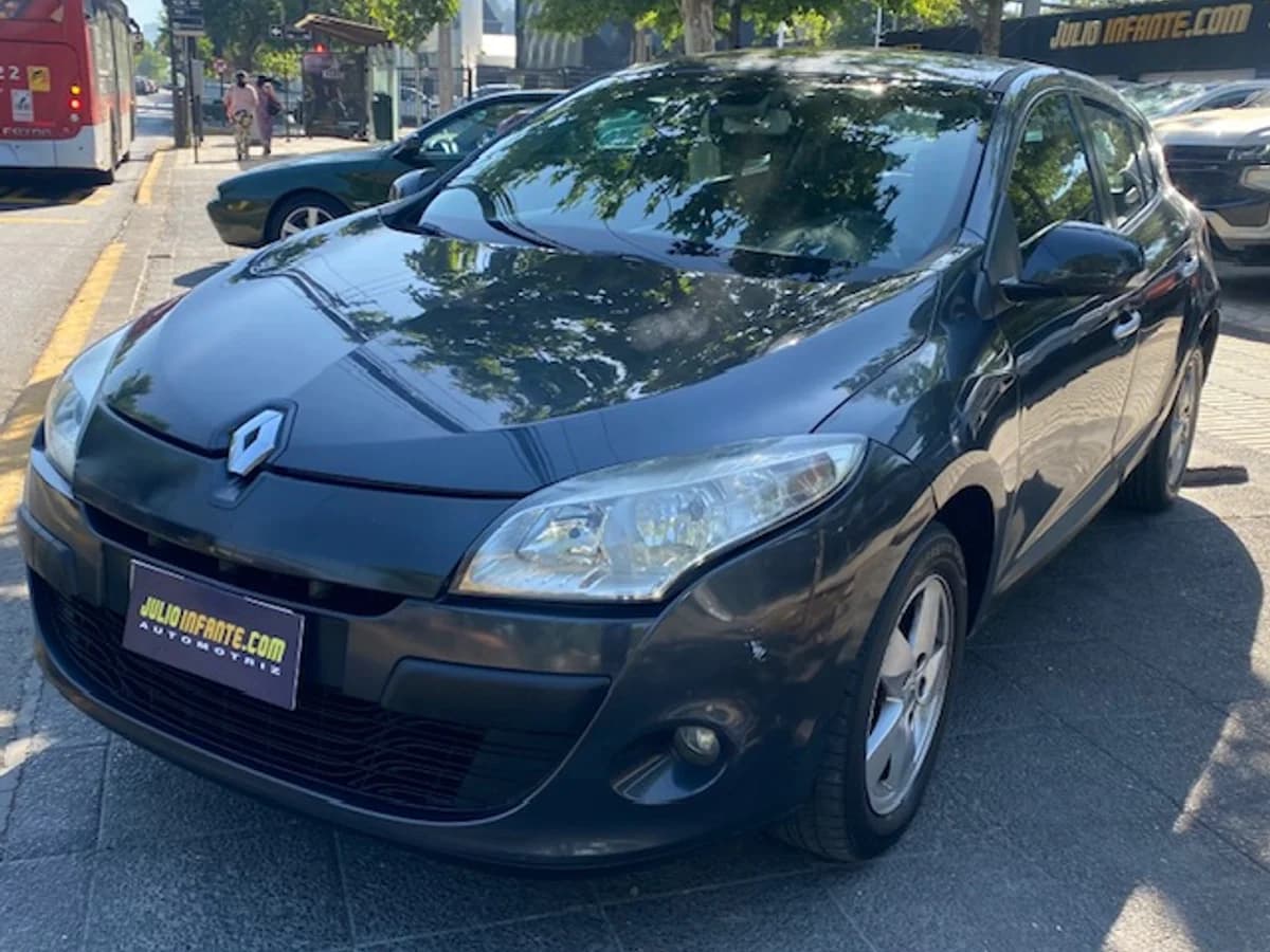 RENAULT MEGANE III DYNAMIQUE 2.0 2011