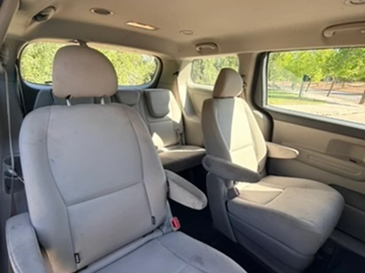 Kia Grand Carnival 3.3 V6 - Imagen 11