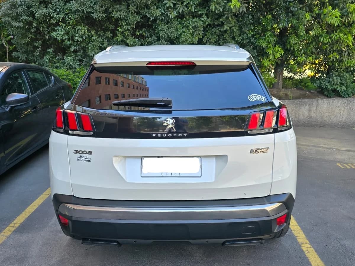 PEUGEOT 3008 MT 1.5 DIESEL - Imagen 18
