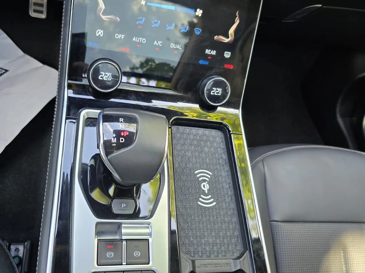 Jetour X90 Plus 2.0 Aut - Imagen 6