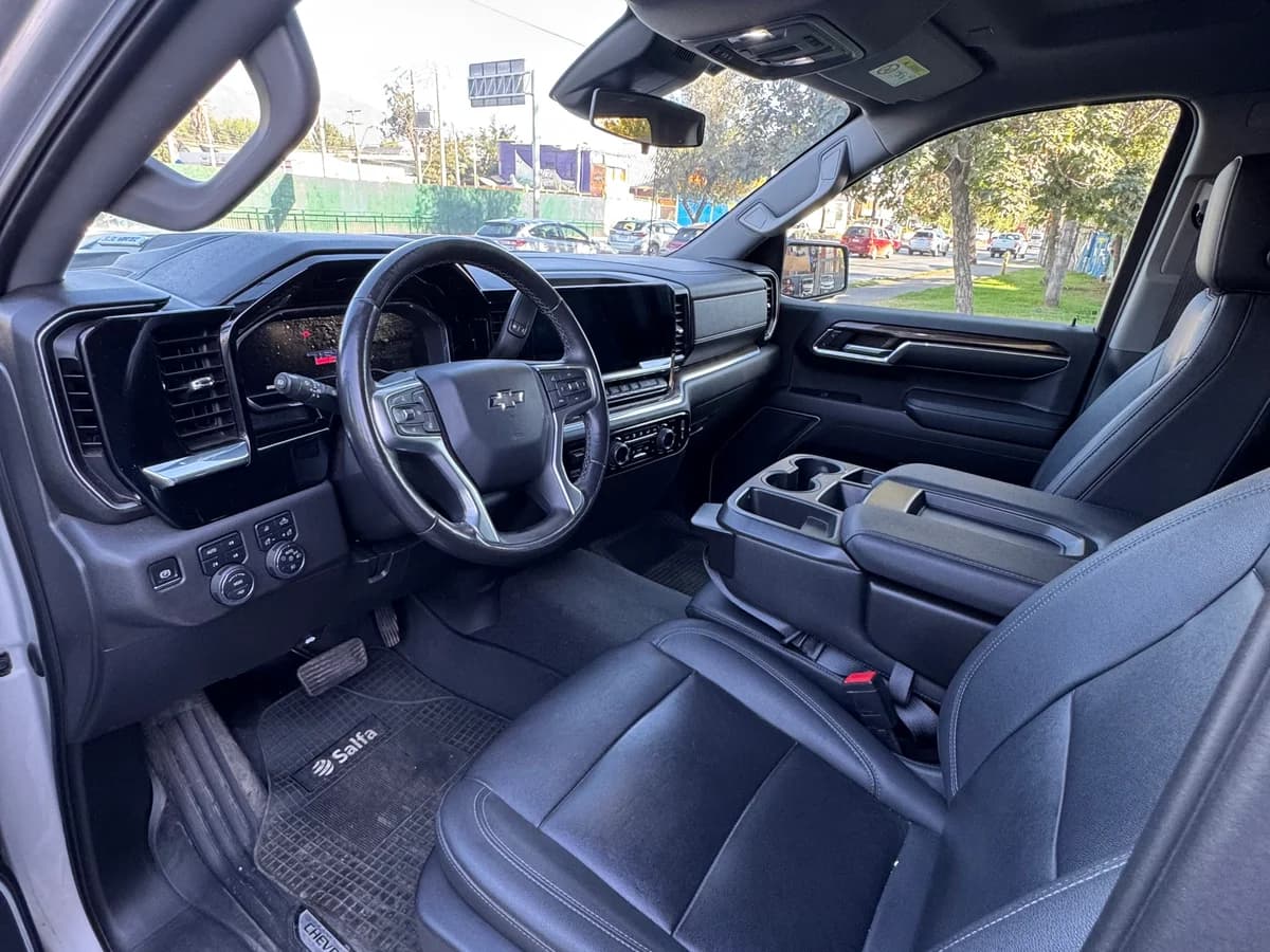 CHEVROLET SILVERADO 4X4 CC 5.3 AUT - Imagen 9