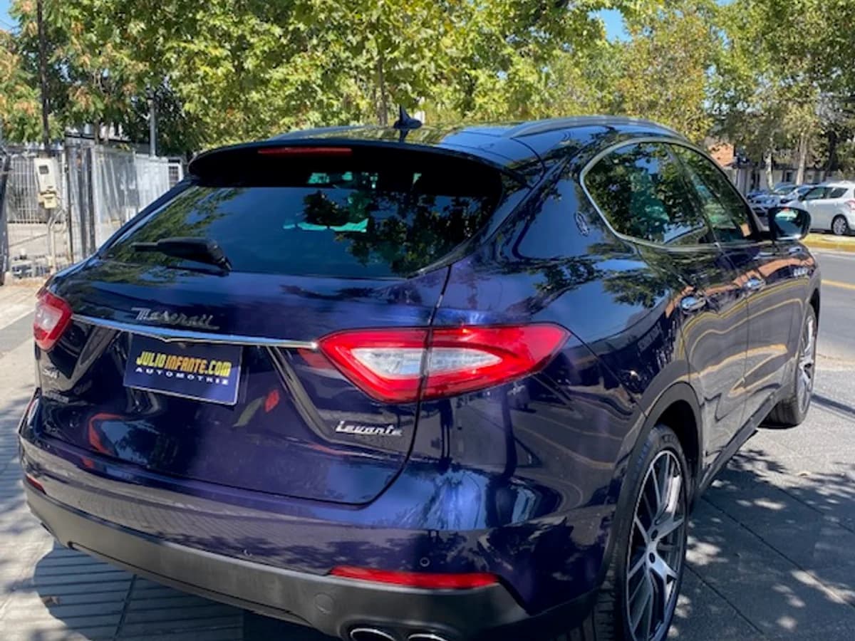 MASERATI LEVANTE SQ4 Bi turbo 430 HP. 2019 - Imagen 2