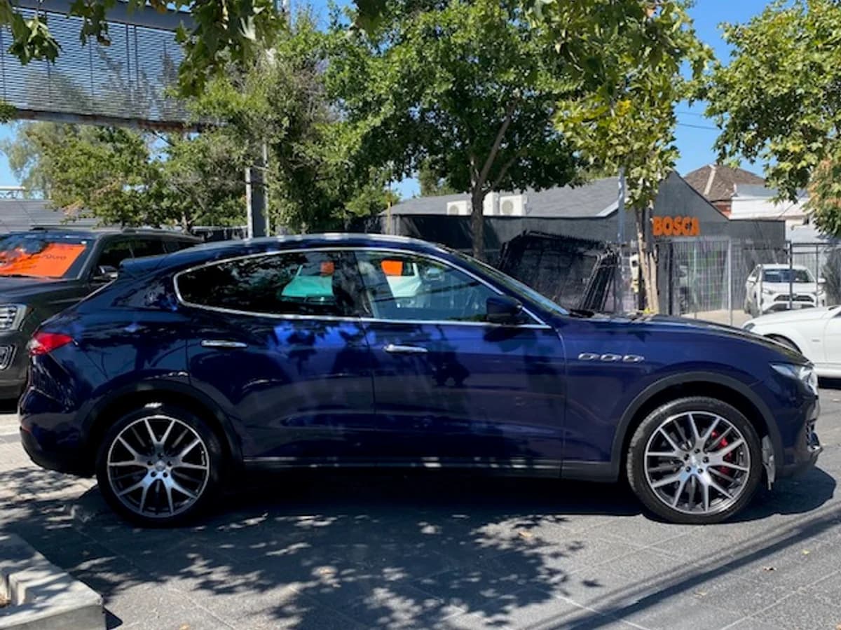 MASERATI LEVANTE SQ4 Bi turbo 430 HP. 2019 - Imagen 7
