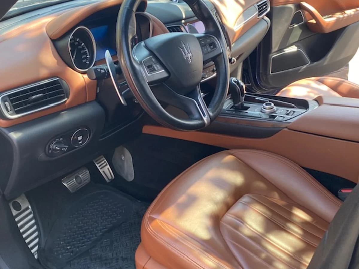 MASERATI LEVANTE SQ4 Bi turbo 430 HP. 2019 - Imagen 9
