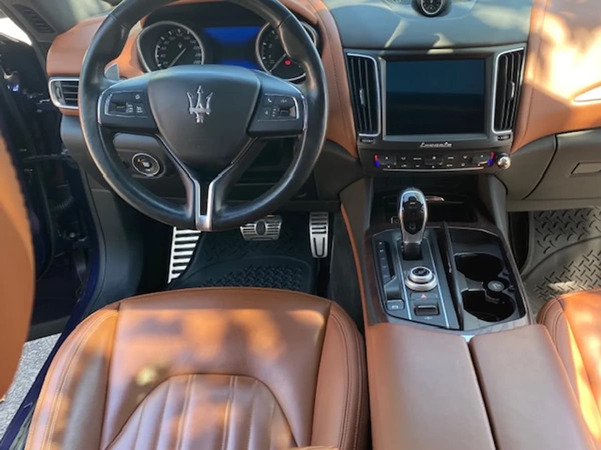MASERATI LEVANTE SQ4 Bi turbo 430 HP. 2019 - Imagen 12